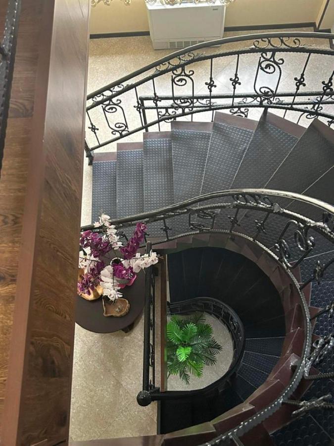 Telav Holl Hotel Telavi Eksteriør billede