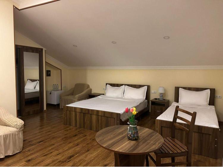 Telav Holl Hotel Telavi Eksteriør billede